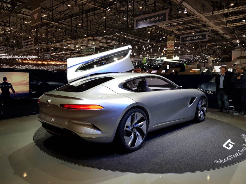 pininfarinahybridkineticgroupgt31.jpg
