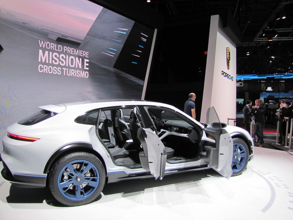 porschemissionecrossturismo23.jpg
