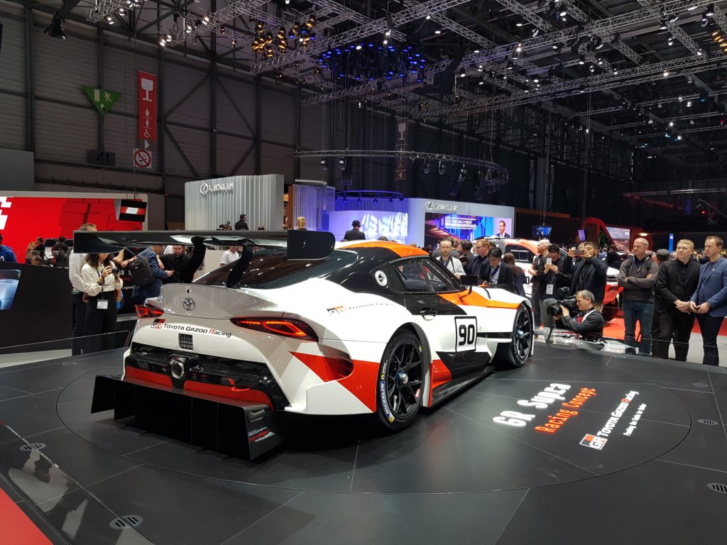 toyotagrsupra118.jpg