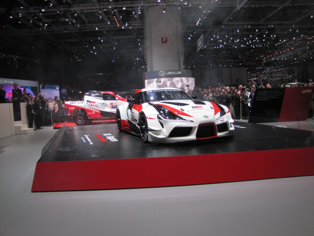 toyotagrsupra14.jpg