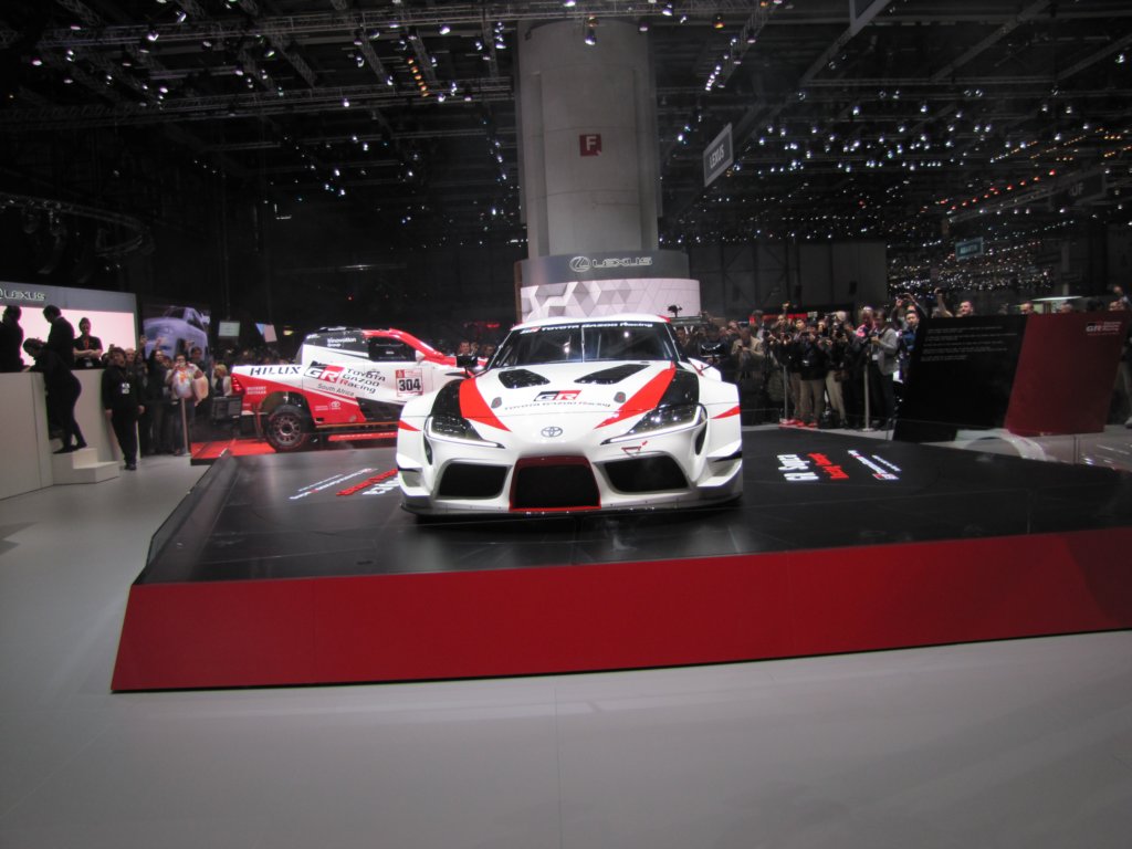 toyotagrsupra17.jpg