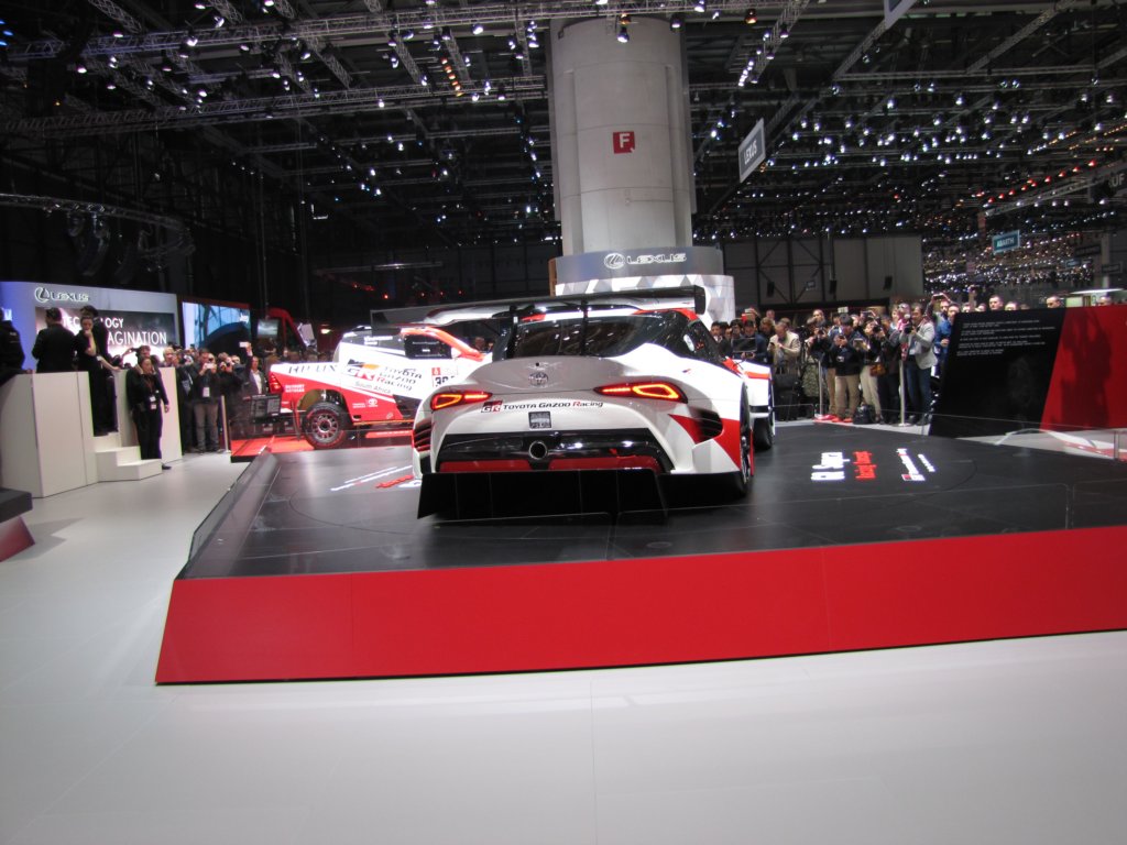 toyotagrsupra47.jpg