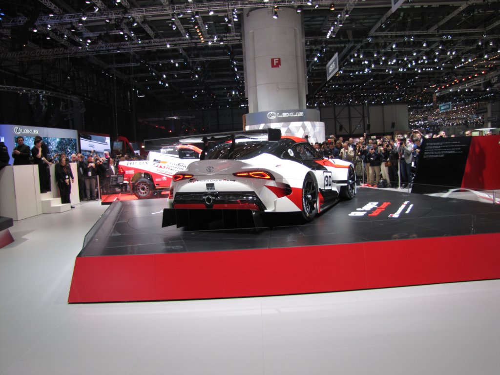 toyotagrsupra49.jpg
