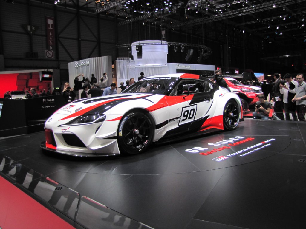 toyotagrsupra60.jpg
