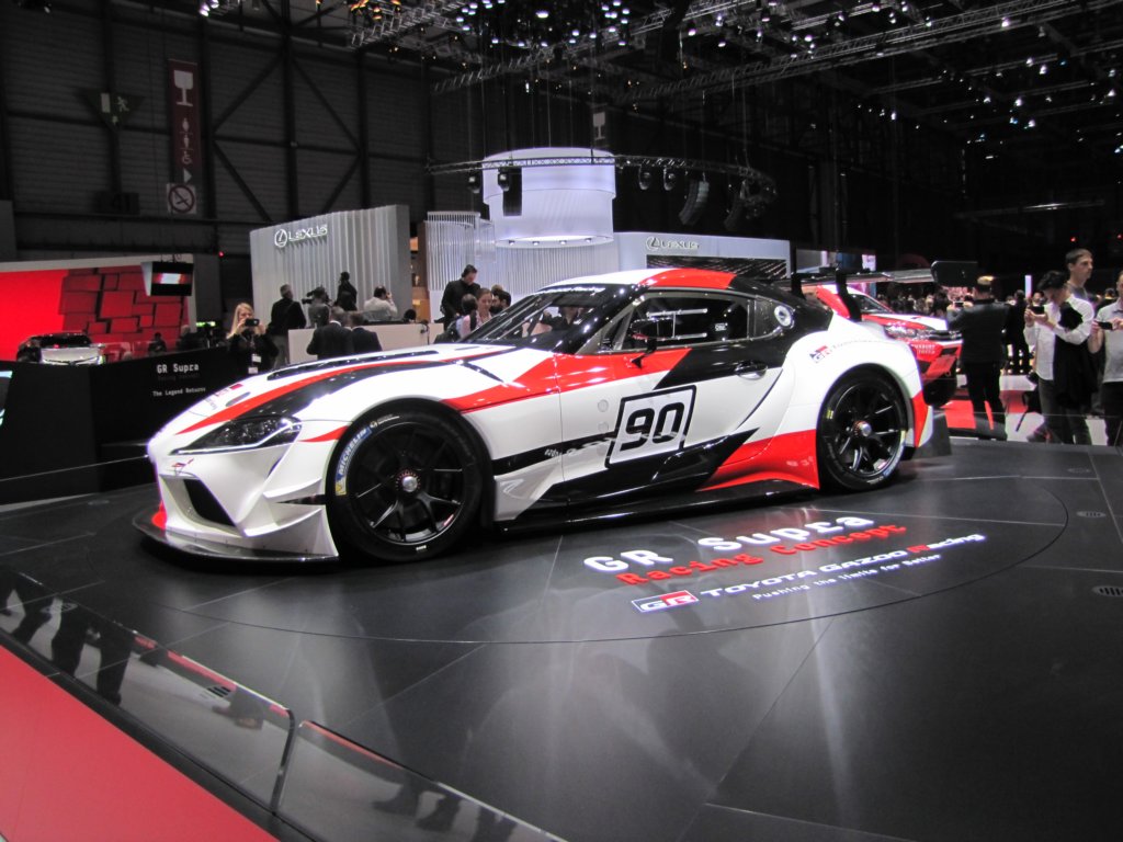 toyotagrsupra62.jpg