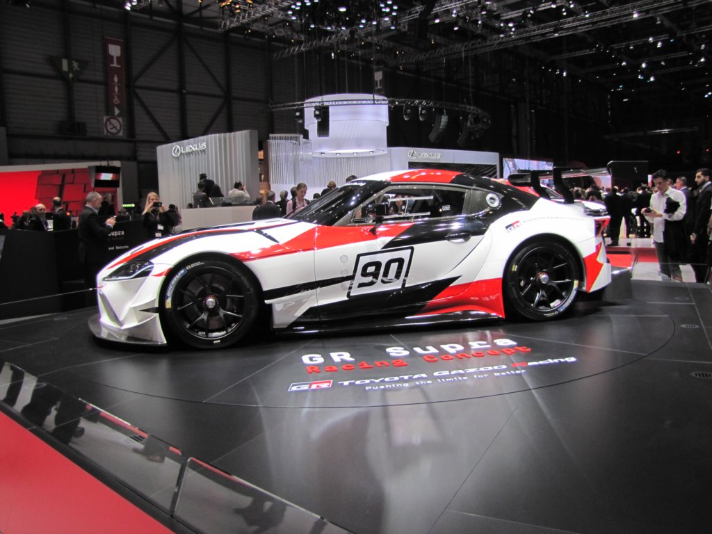 toyotagrsupra64.jpg