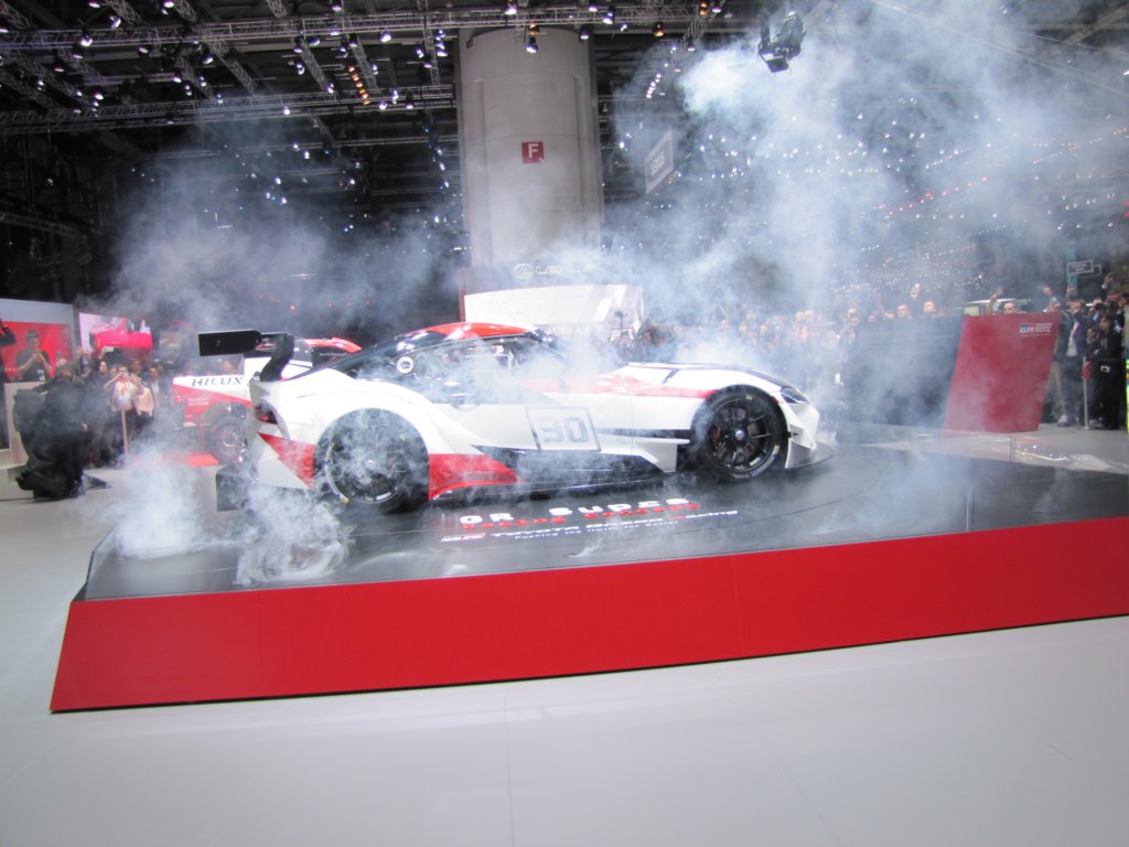 toyotagrsupra7.jpg