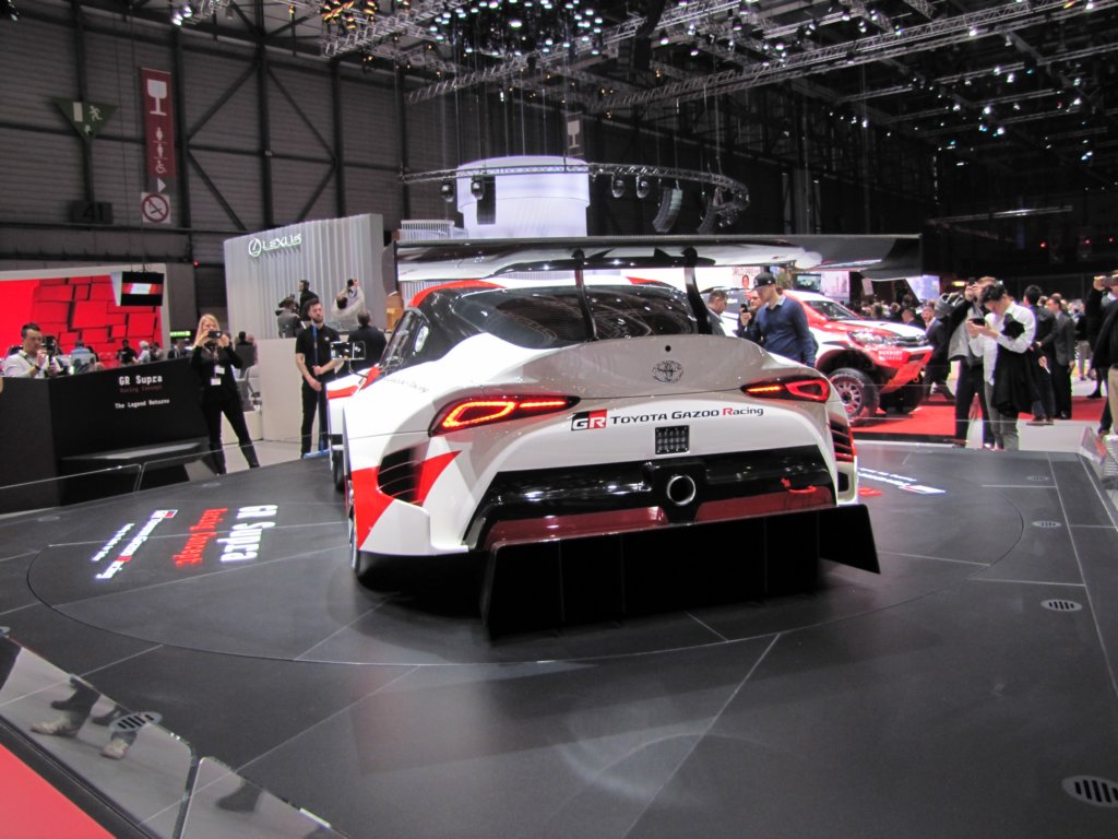toyotagrsupra76.jpg