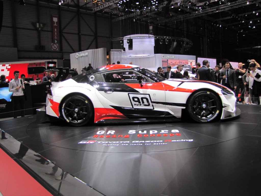 toyotagrsupra95.jpg