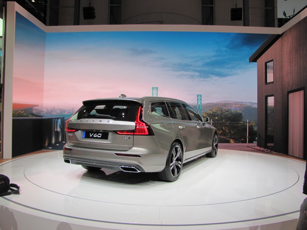 volvov6018.jpg