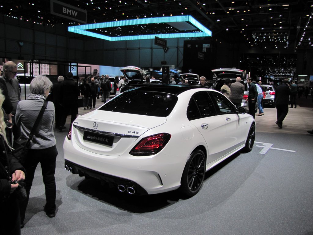 mercedesamgc433.jpg