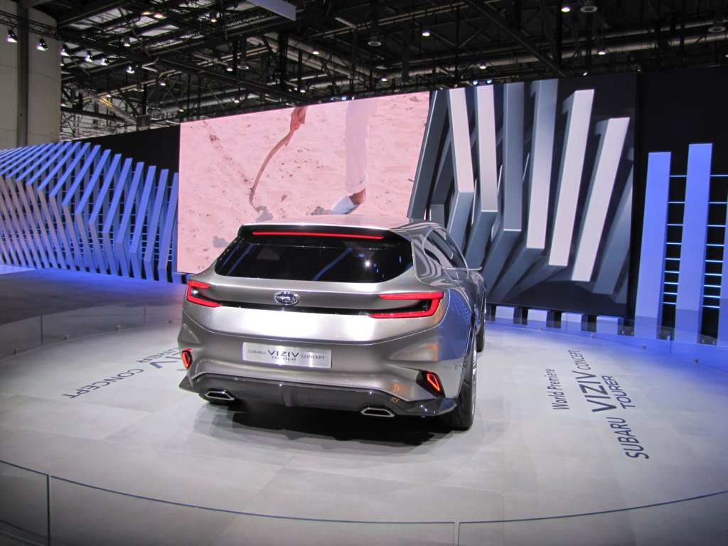 subaruvizivtourerconcept11.jpg