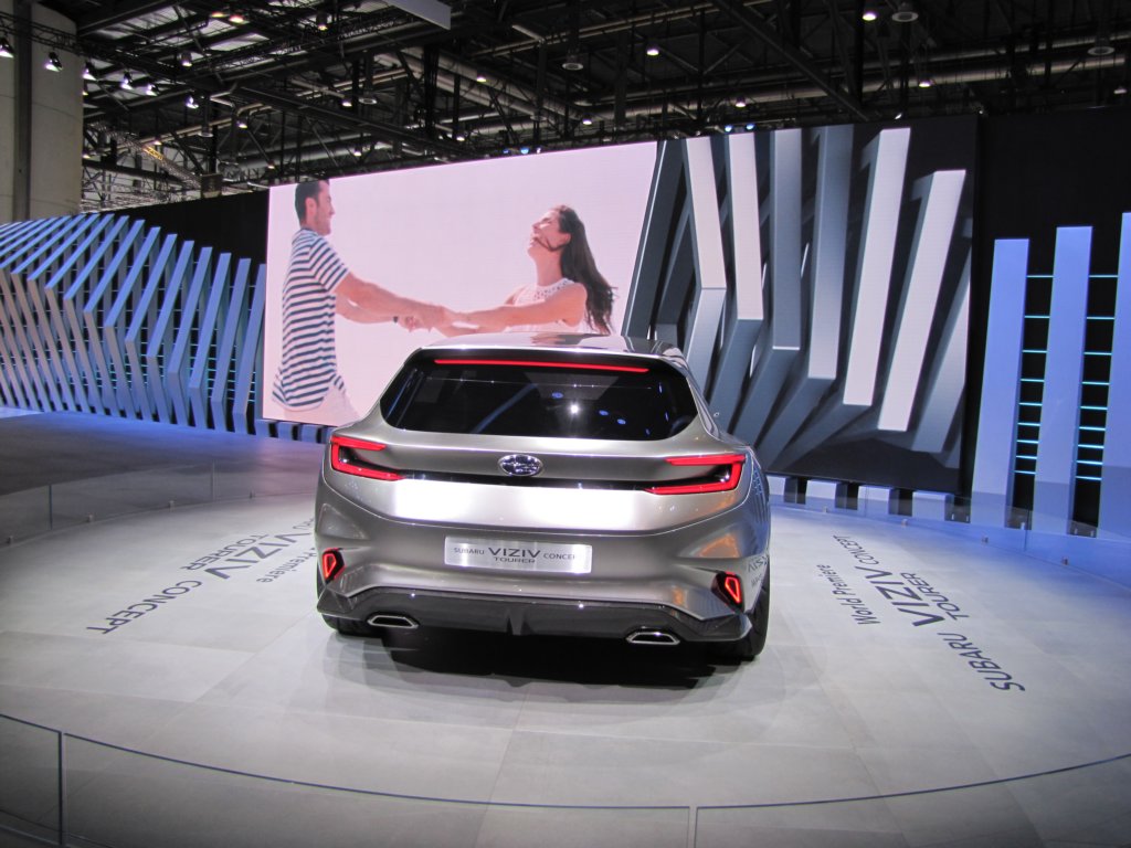 subaruvizivtourerconcept14.jpg