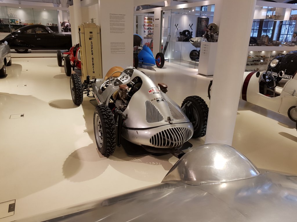 mathfetzenfliegerma0119524.jpg