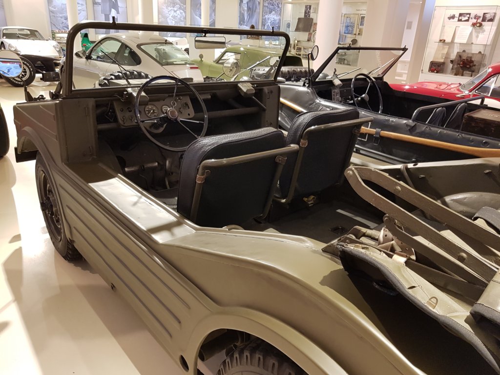 porsche597jagdwagen1958.jpg