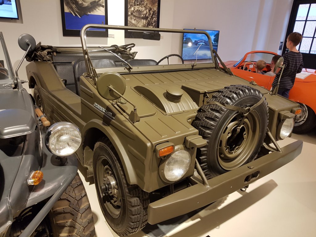 porsche597jagdwagen19584.jpg