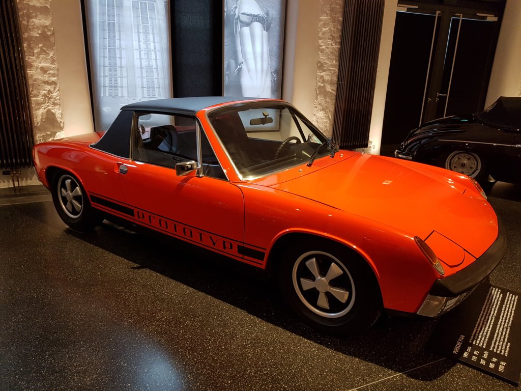 porsche914619702.jpg