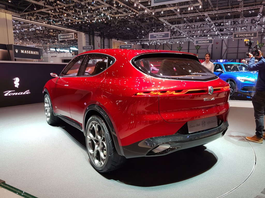 alfaromeotonale18.jpg