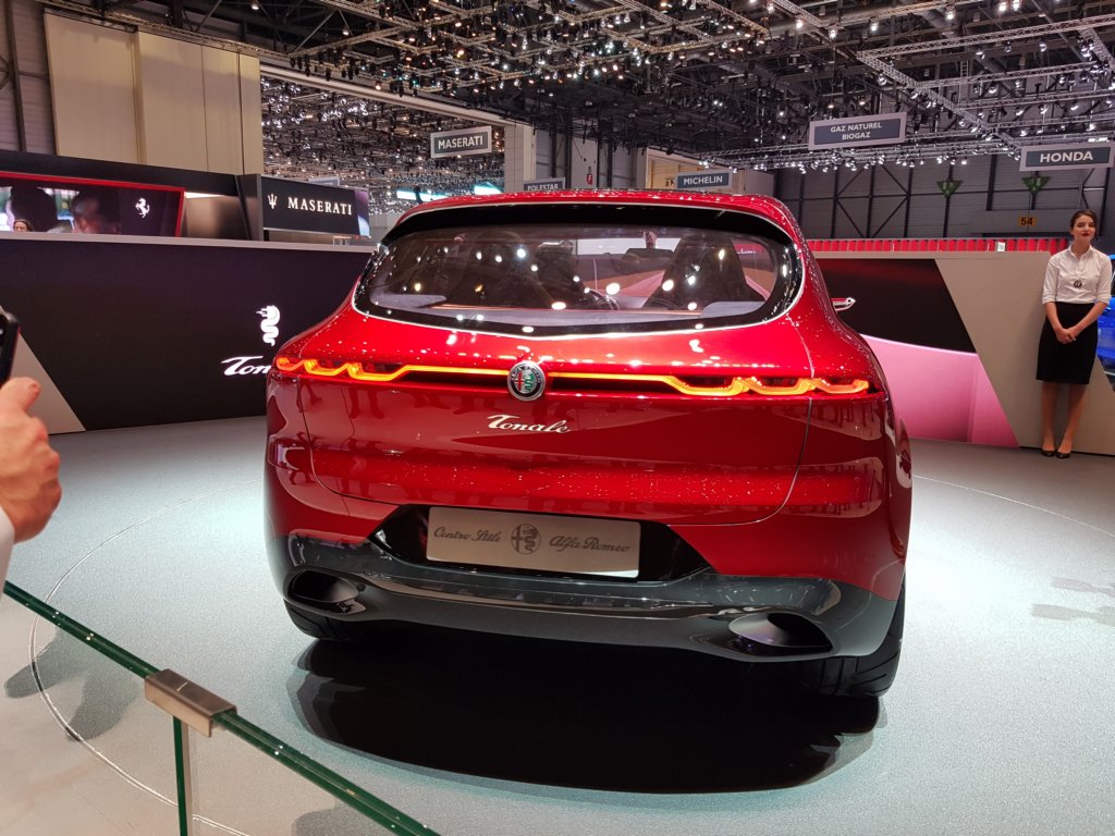 alfaromeotonale29.jpg