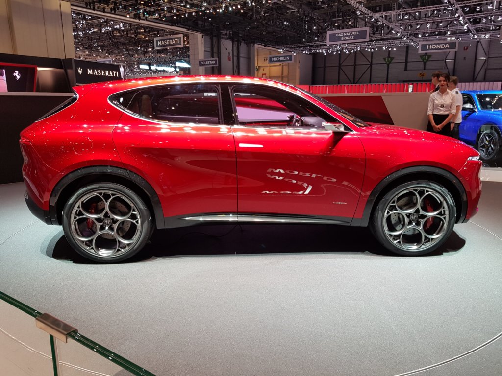 alfaromeotonale9.jpg