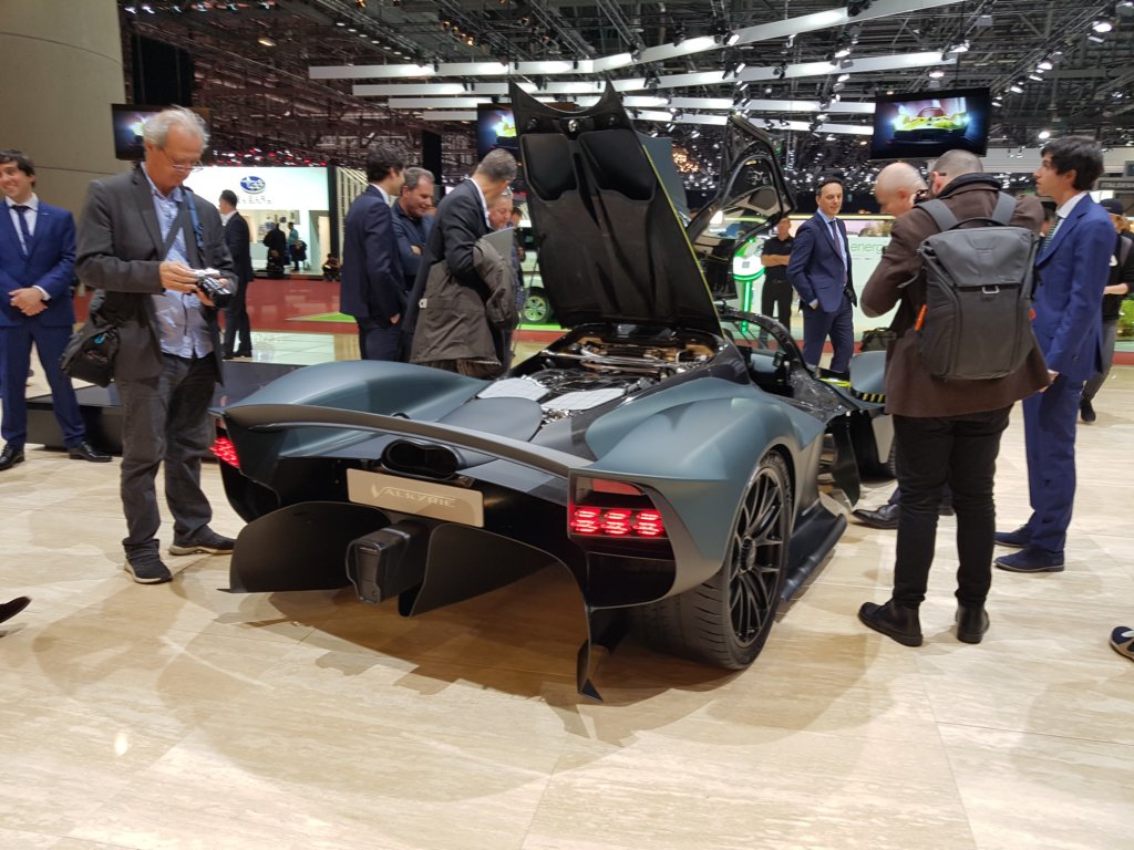 astonmartinvalkyrieverificationprototype001.jpg
