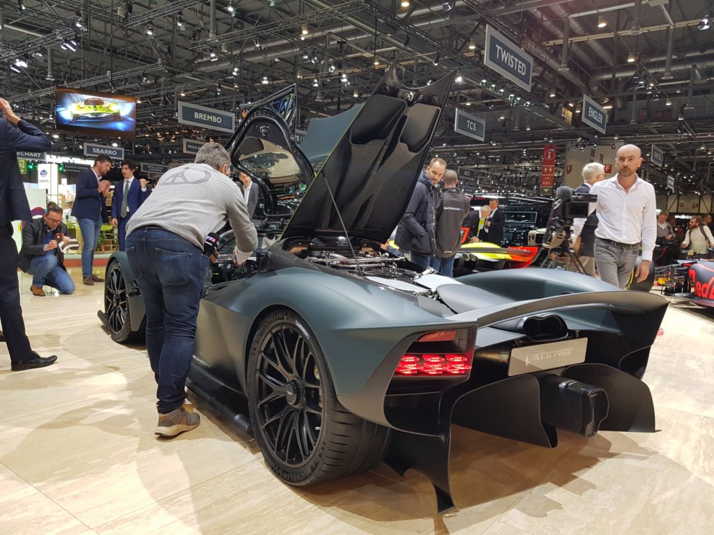 astonmartinvalkyrieverificationprototype0015.jpg