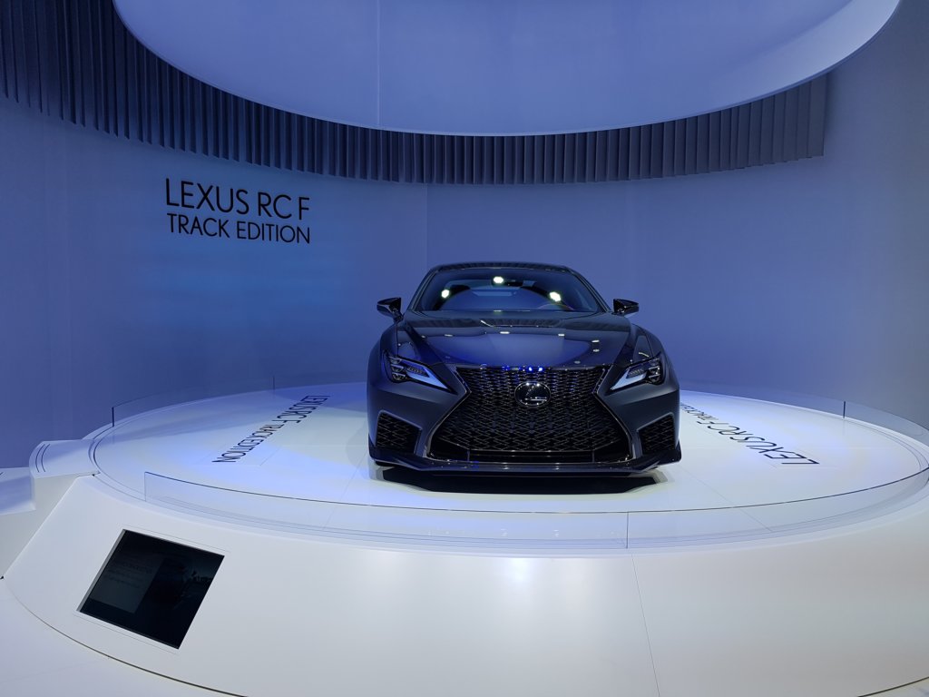 lexusrcftrackedition6.jpg