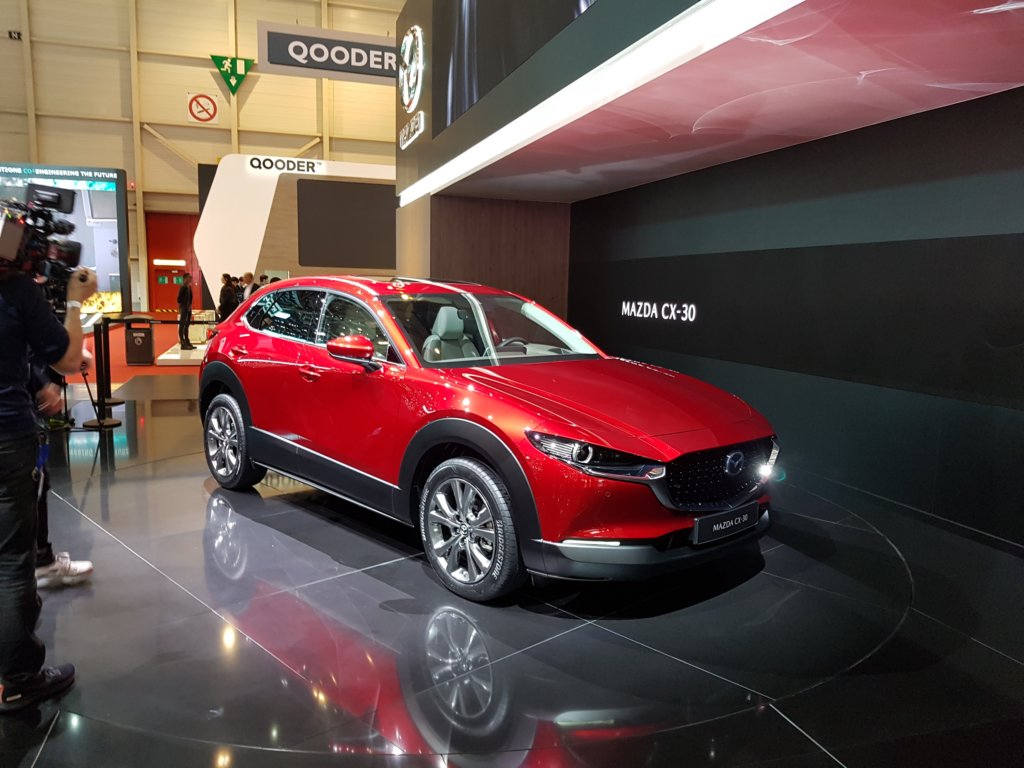 mazdacx3011.jpg