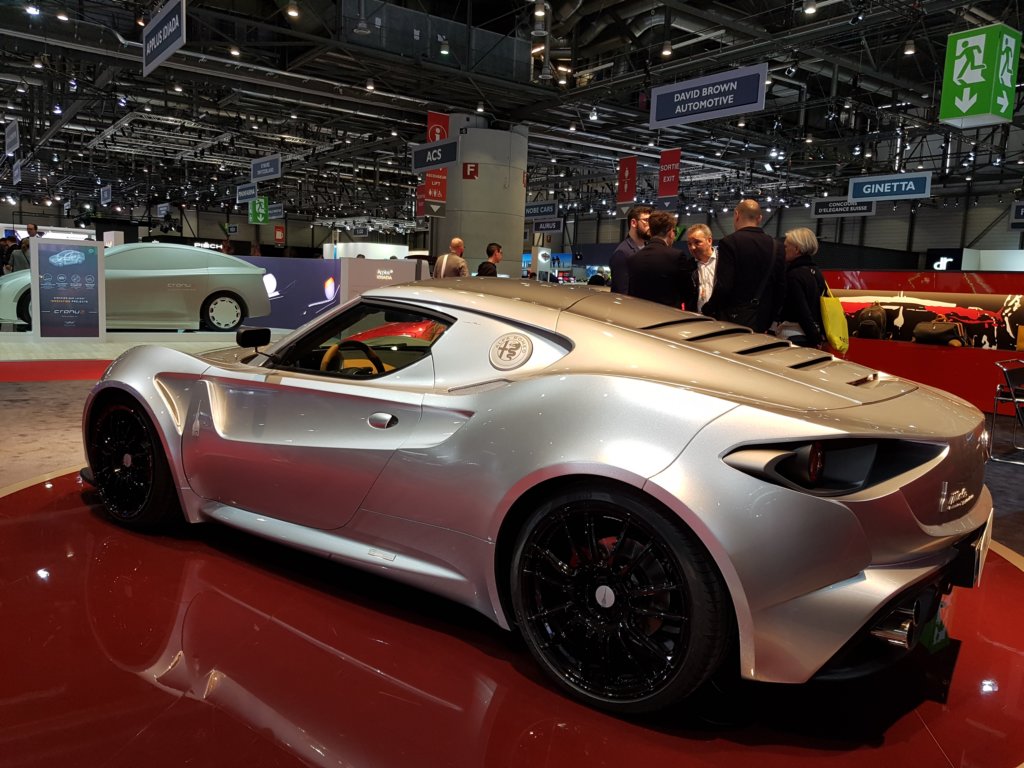 molecostruzioneartigianale001alfaromeo6.jpg