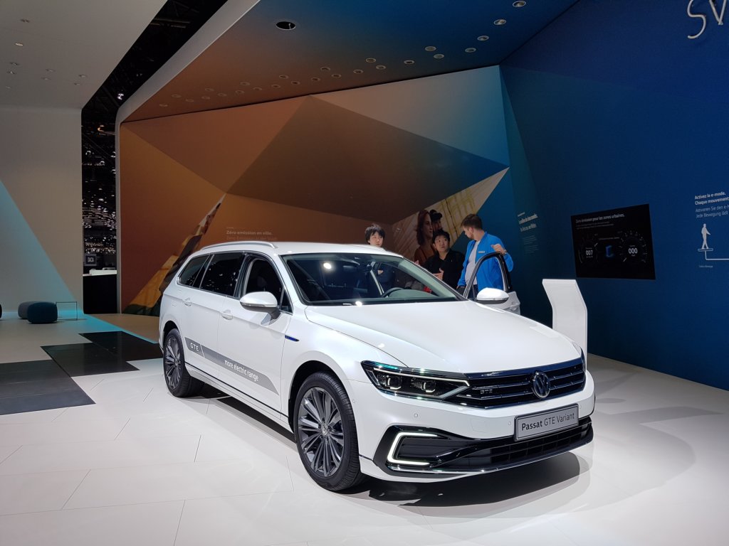 vwpassatgtevariant12.jpg