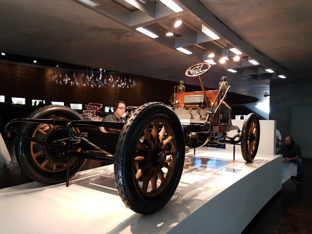 mercedes35ps19063.jpg