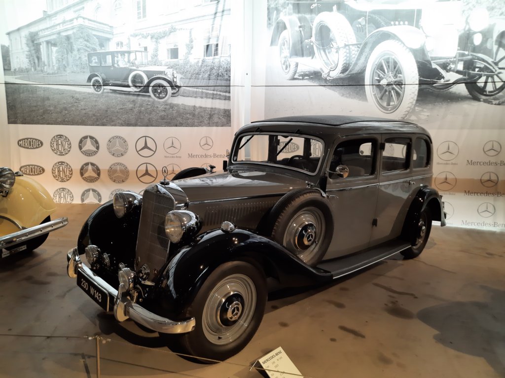 mb230w1431937.jpg