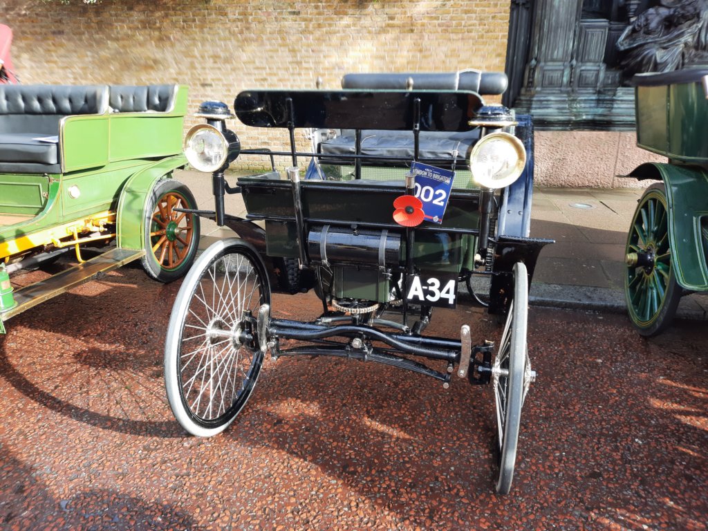 peugeota345.jpg