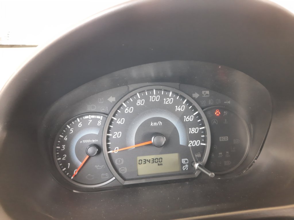 mitsubishispacestarengine3a9213.jpg