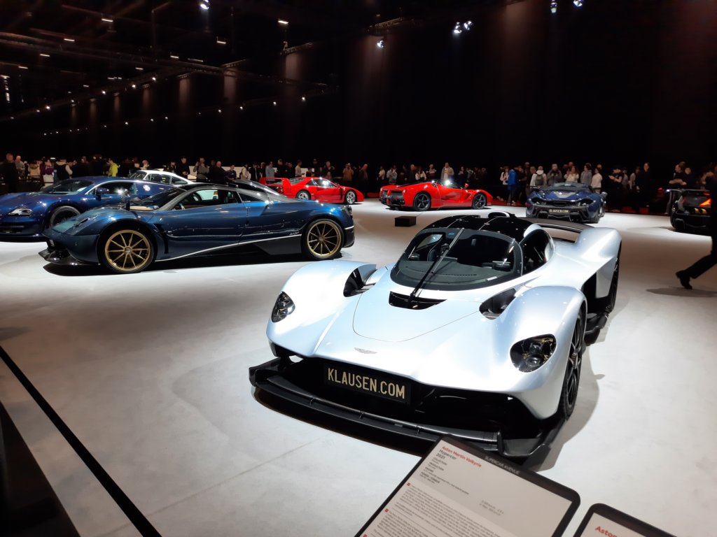 astonmartinvalkyrie20217.jpg