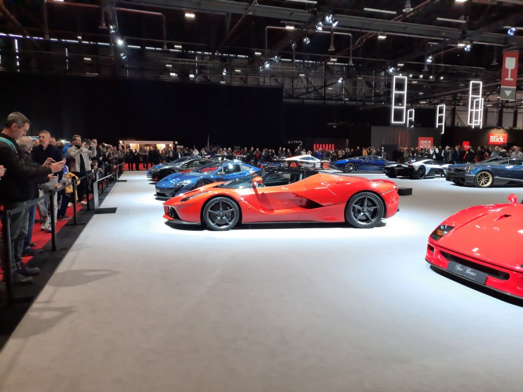 ferrarilaferrari20138.jpg