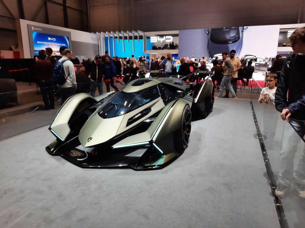 lamborghinilambov12visiongranturismo9.jpg
