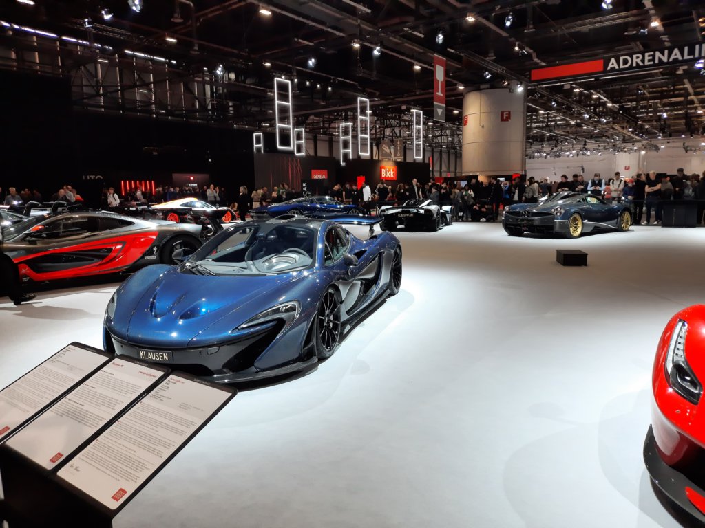 mclarenp120133.jpg