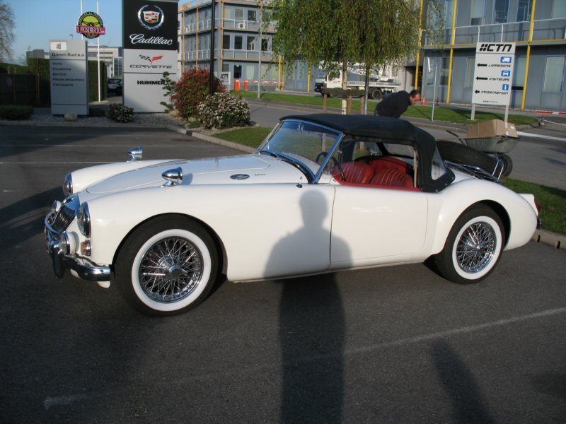 mga1600453xe016.jpg