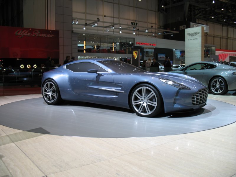 astonmartinone77.jpg