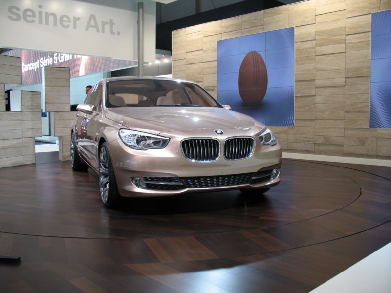 bmwconcept5seriesgranturismo20.jpg