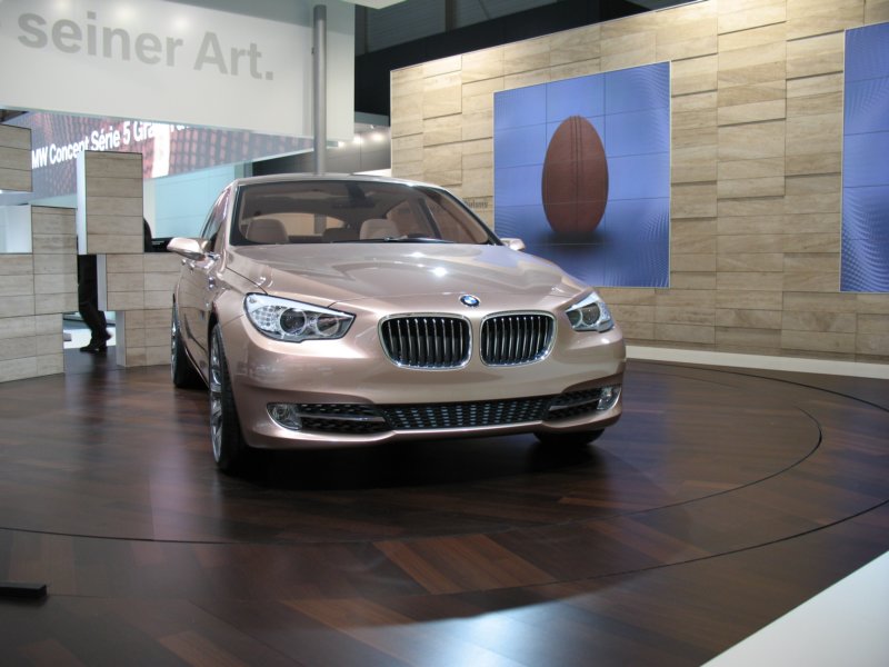 bmwconcept5seriesgranturismo22.jpg