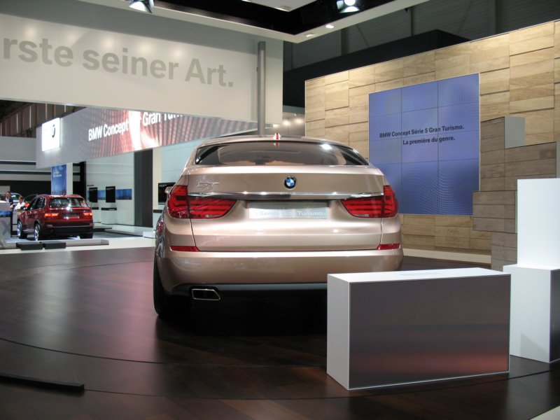 bmwconcept5seriesgranturismo50.jpg