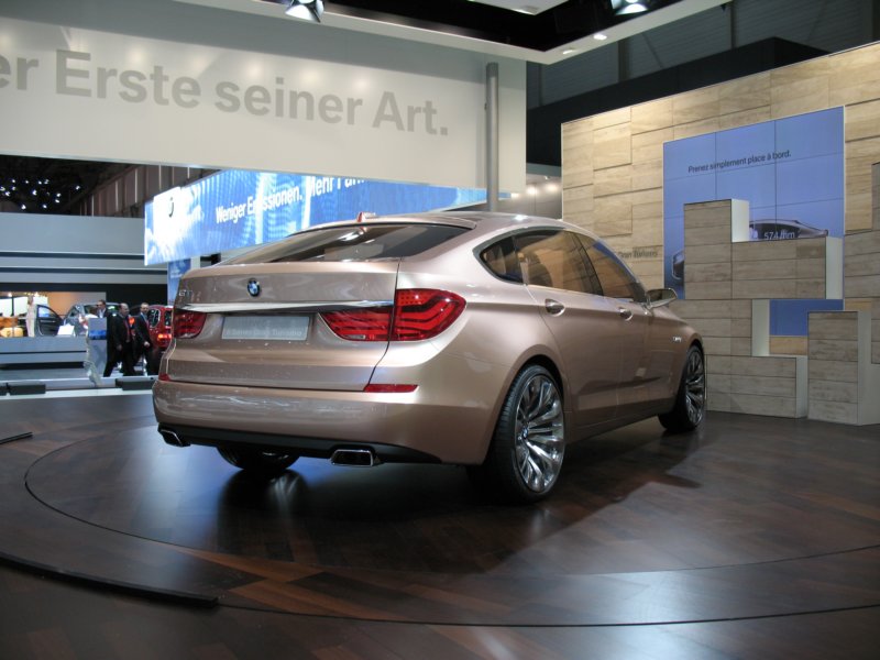 bmwconcept5seriesgranturismo63.jpg