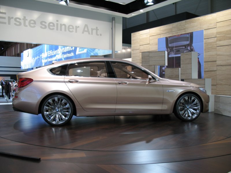 bmwconcept5seriesgranturismo72.jpg
