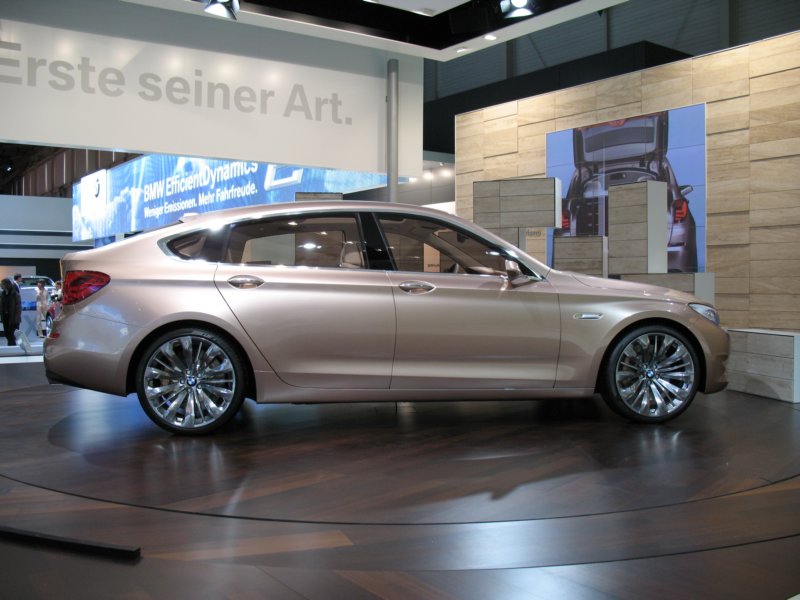 bmwconcept5seriesgranturismo74.jpg