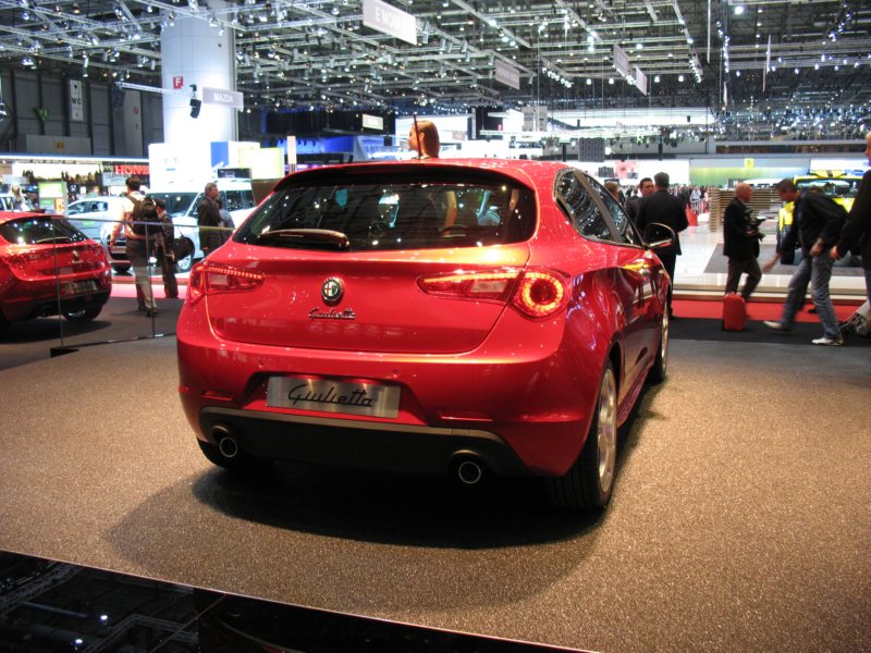 alfaromeogiulietta43.jpg