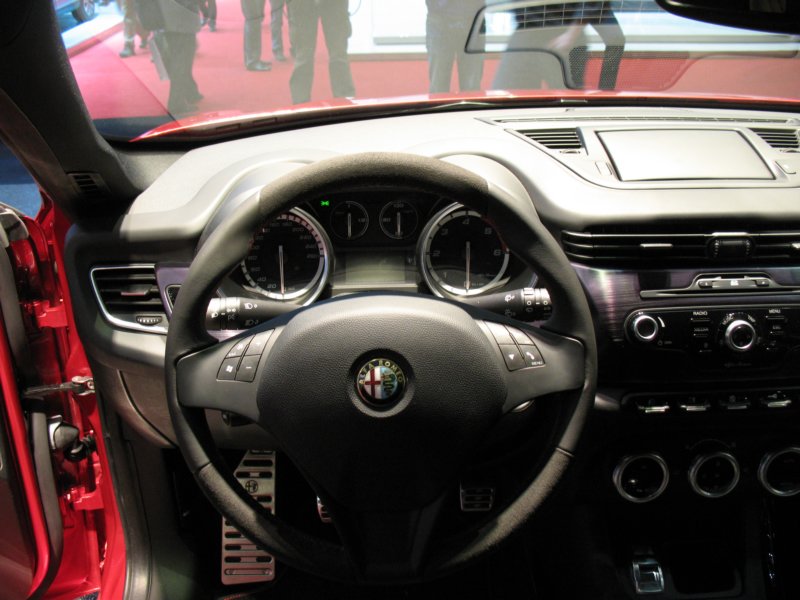 alfaromeogiulietta52.jpg