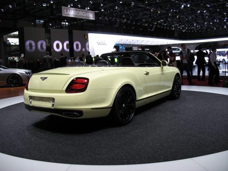 bentleycontinentalsupersportsconvertible5.jpg