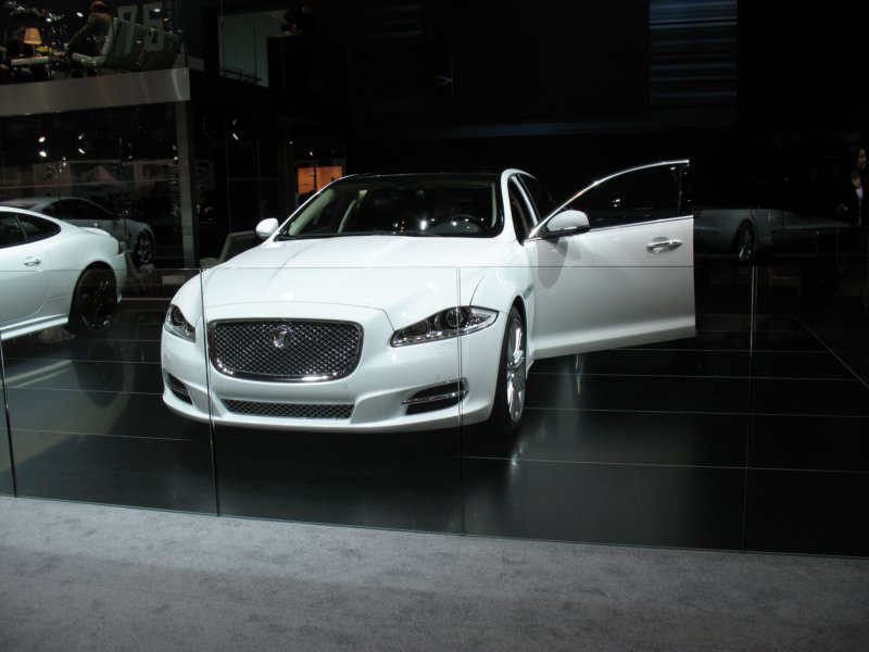 jaguarxjl4.jpg